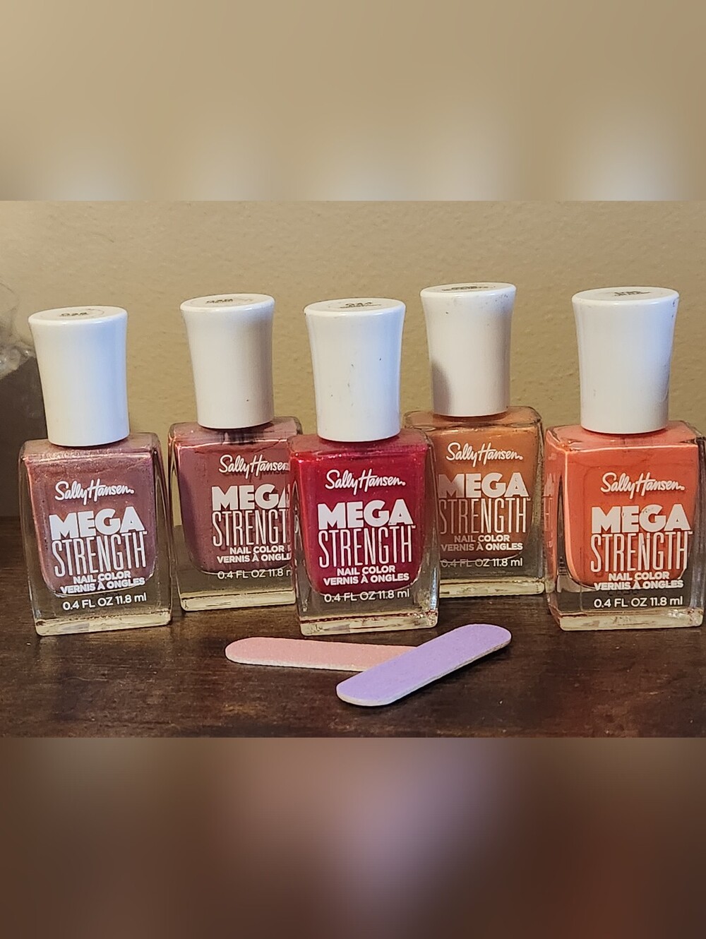 SALLY HANSEN MEGA STRENGTH B7NDLE
